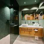 Hotell Schermer 4*